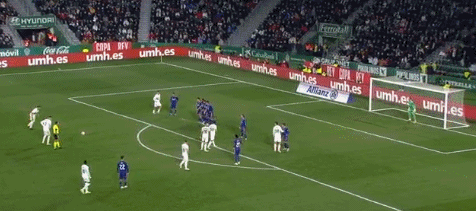 2025 赛季回顾：大谷翔平在对阵洋基的关键系列赛中，单场贡献 4 支长打创生涯纪录