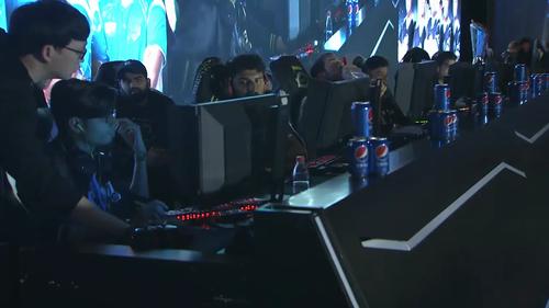 齐心协力，奏出一首胜利交响曲